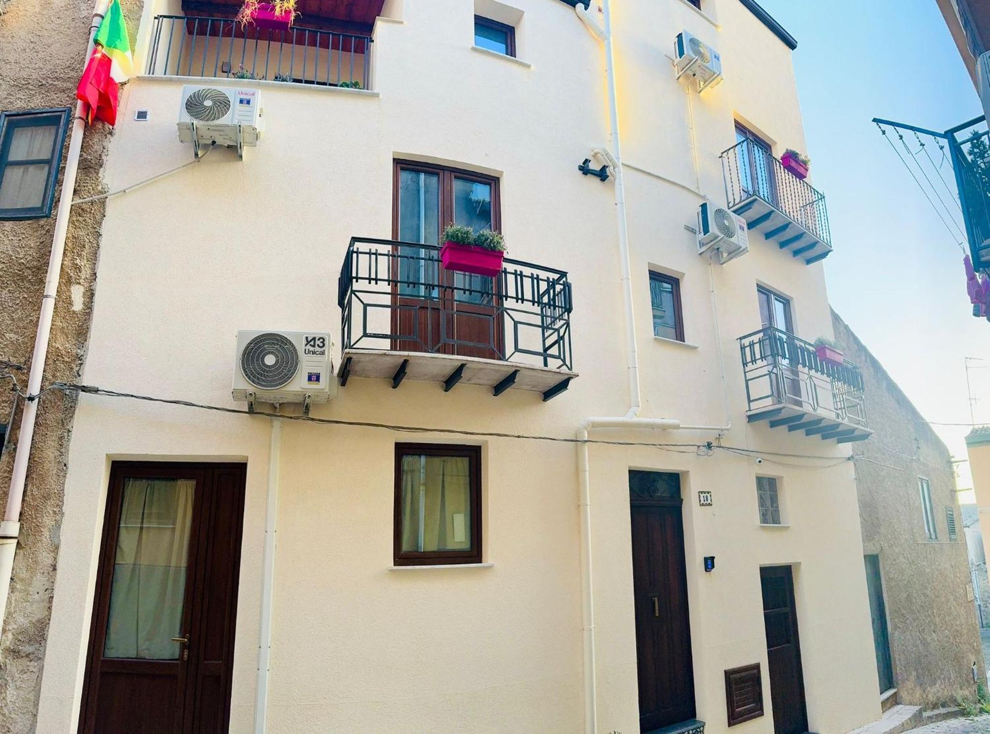 Corleone Home Kültér fotó
